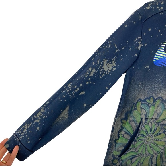 Nike Upcycled Sweatshirt Hoodie Pullover Mens Small Unisex Blue Logo Stencil - Picture 6 of 10